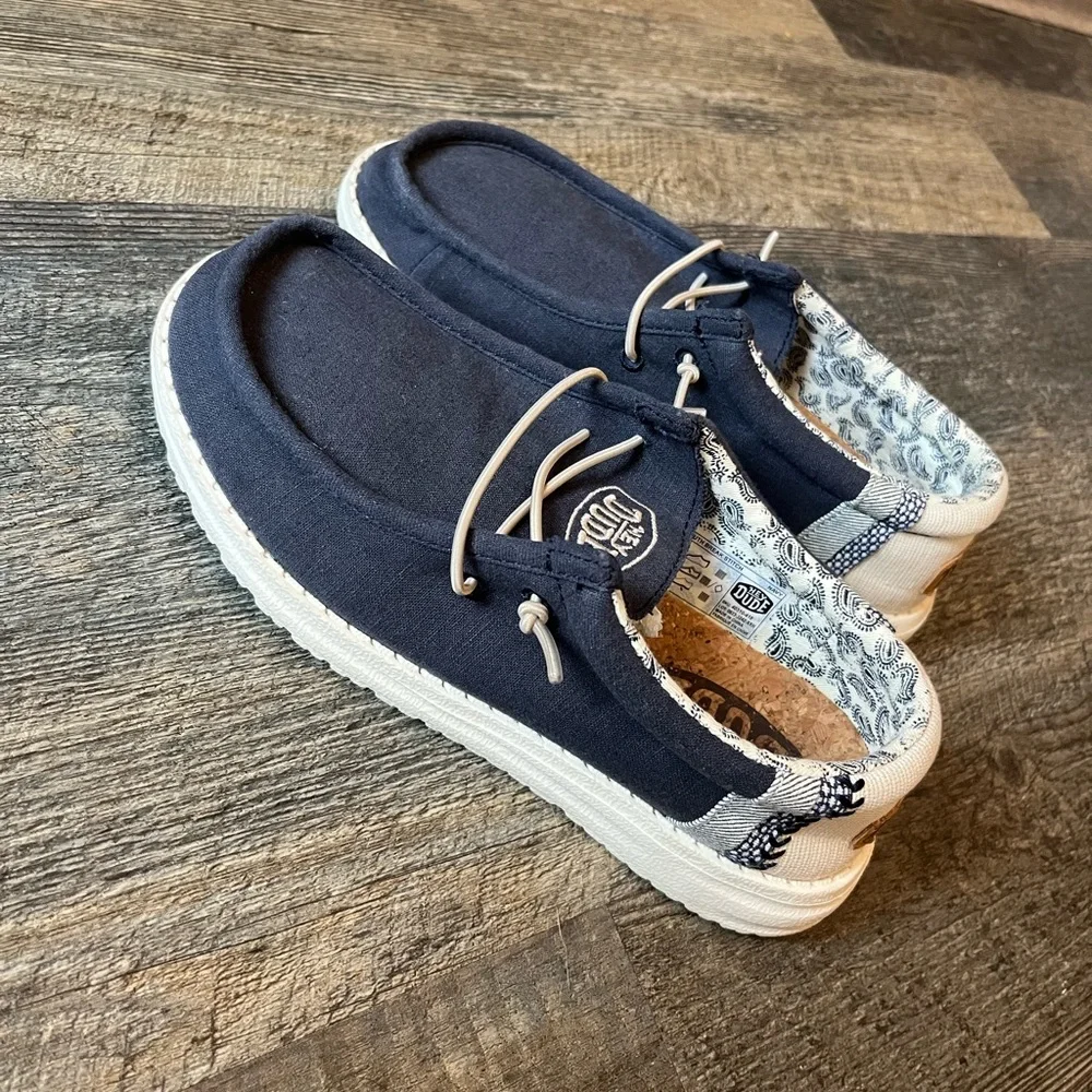 Hey Dude Wally Break Stitch Slip Ons